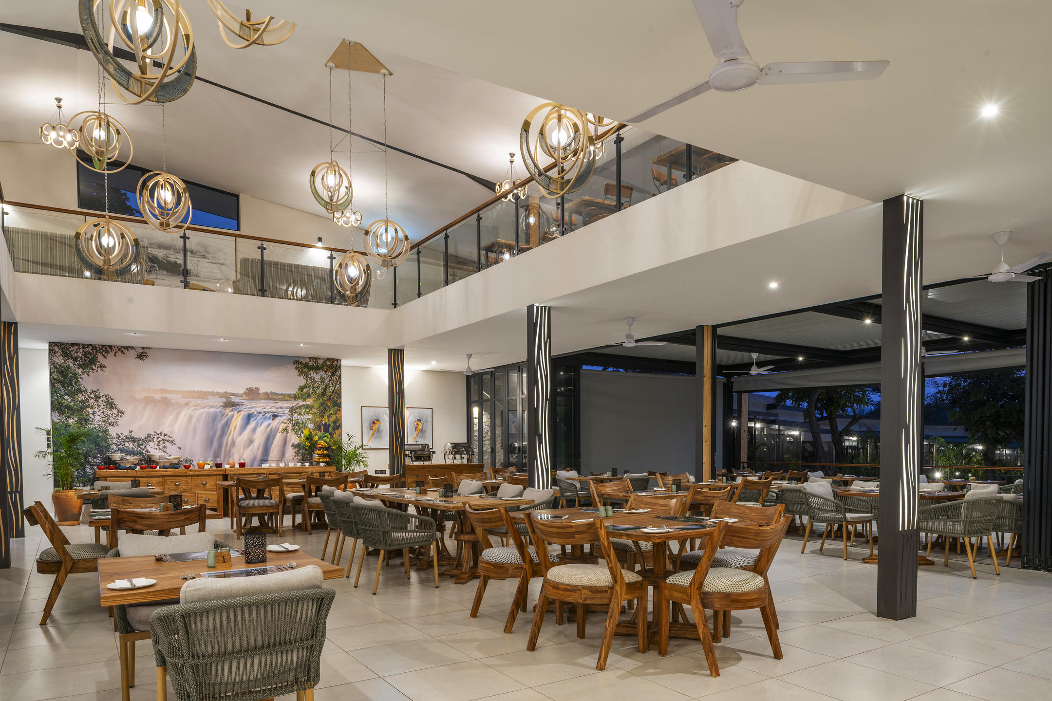 Waterfalls Lodge thumbnail 3